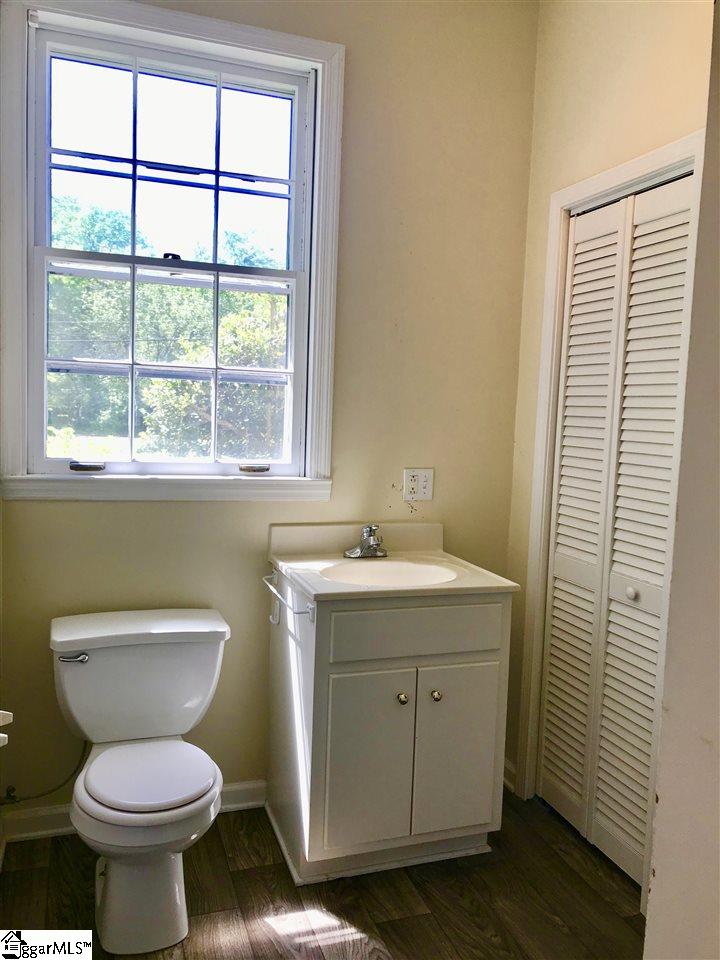 401 Calvert Avenue Clinton, SC 29325 - Photo 14 of 15 Gallery Image 14