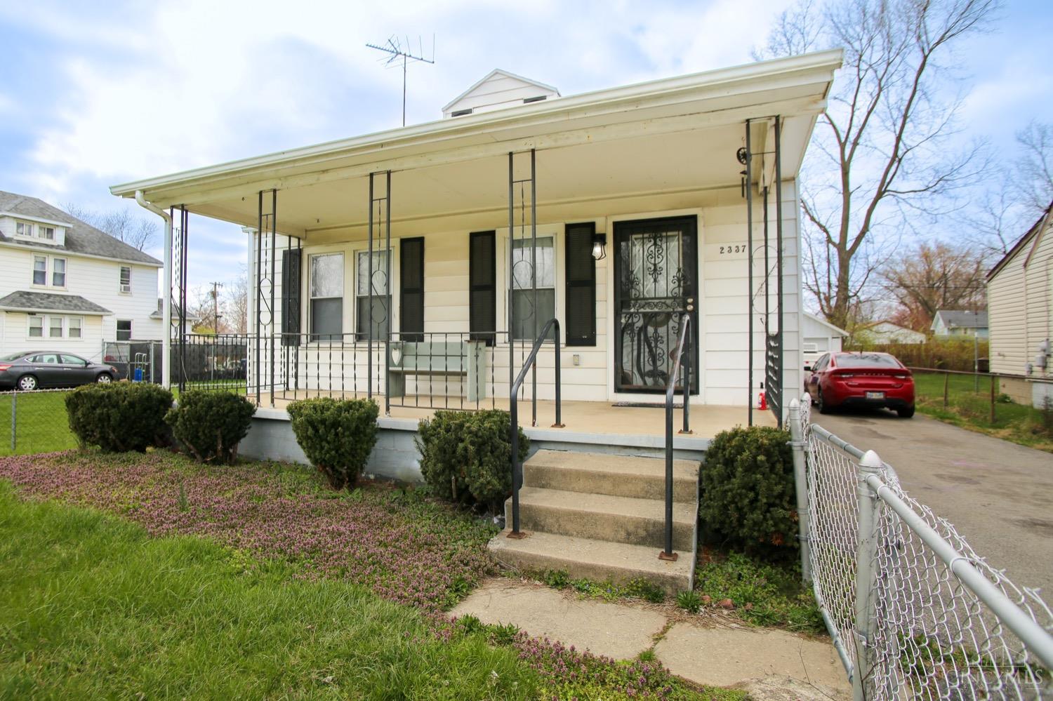 2337 Valley Pike Riverside, OH 45404 - Photo 1 of 16