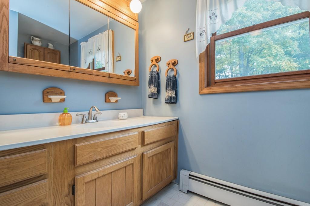 136 Ruggles Street Westborough, MA 01581 - Photo 18 of 39 Gallery Image 18