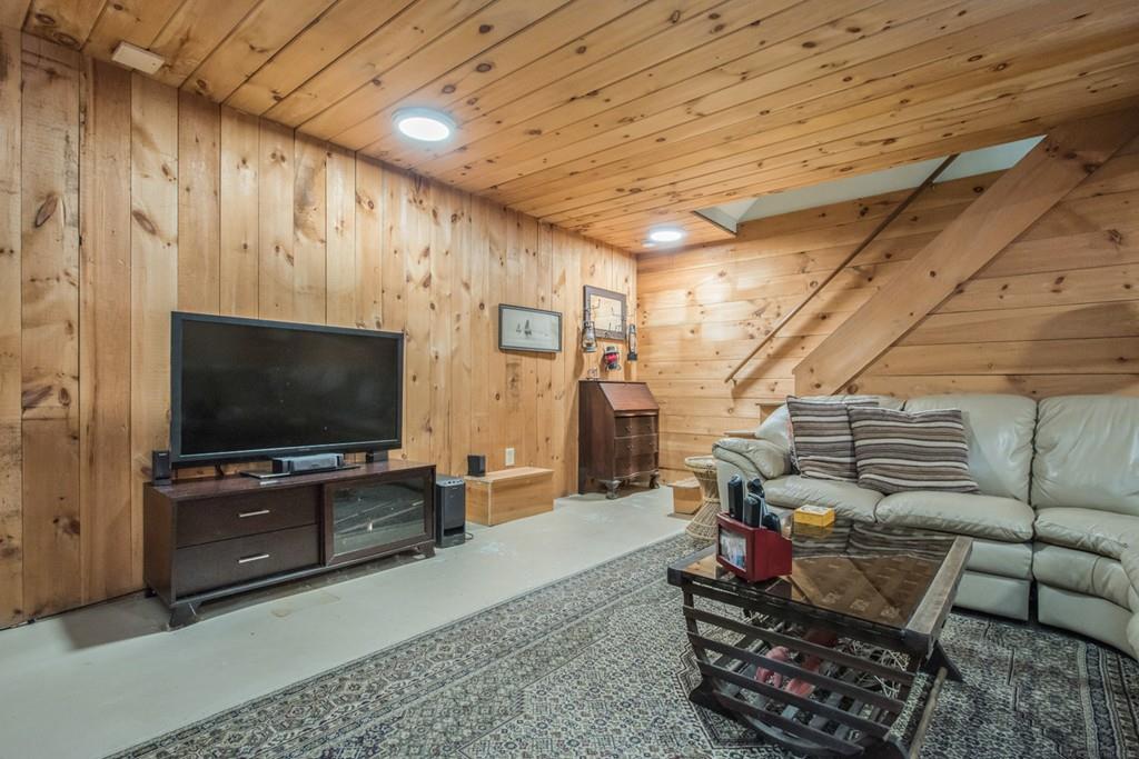 136 Ruggles Street Westborough, MA 01581 - Photo 25 of 39 Gallery Image 25
