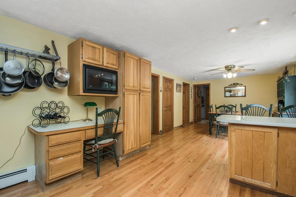 136 Ruggles Street Westborough, MA 01581 - Photo 10 of 39 Gallery Image 10