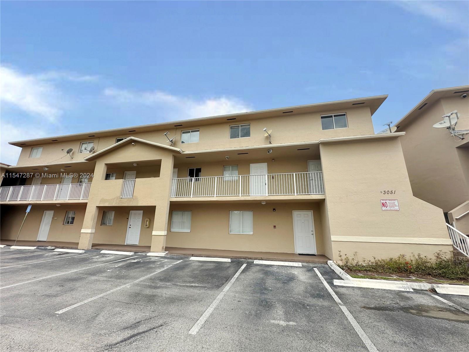 3051 West 76th Street, Unit D211 Hialeah, FL 33018 - Photo 2 of 22