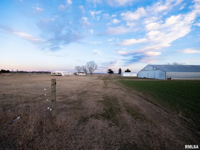 $130,000 | 29 Highway 29, Pekin, IL 61554