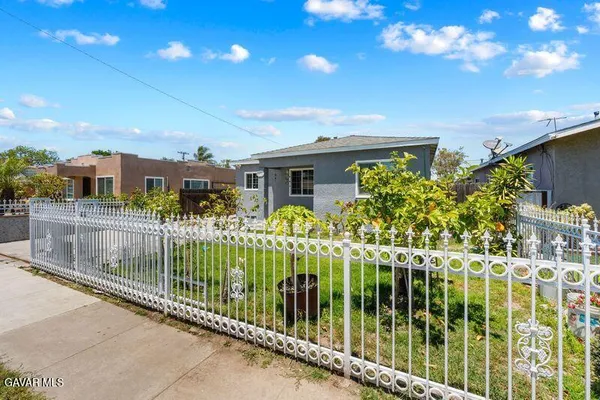 $689,900 | 3891 Lugo Avenue, Lynwood, CA 90262