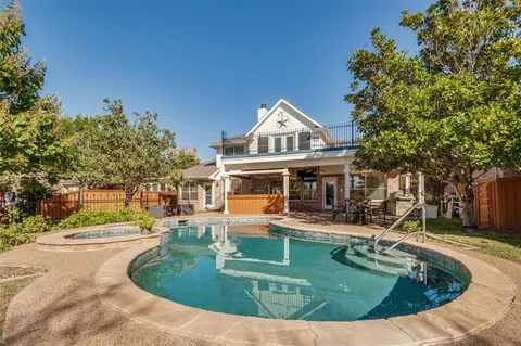 a view of a house with entertaining space