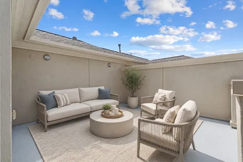 $649,000 | 908 Thompson Street, Houston, TX 77007