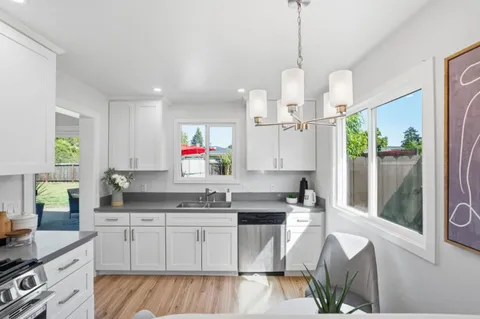 $1,398,000 | 1140 Almanor Avenue, Menlo Park, CA 94025