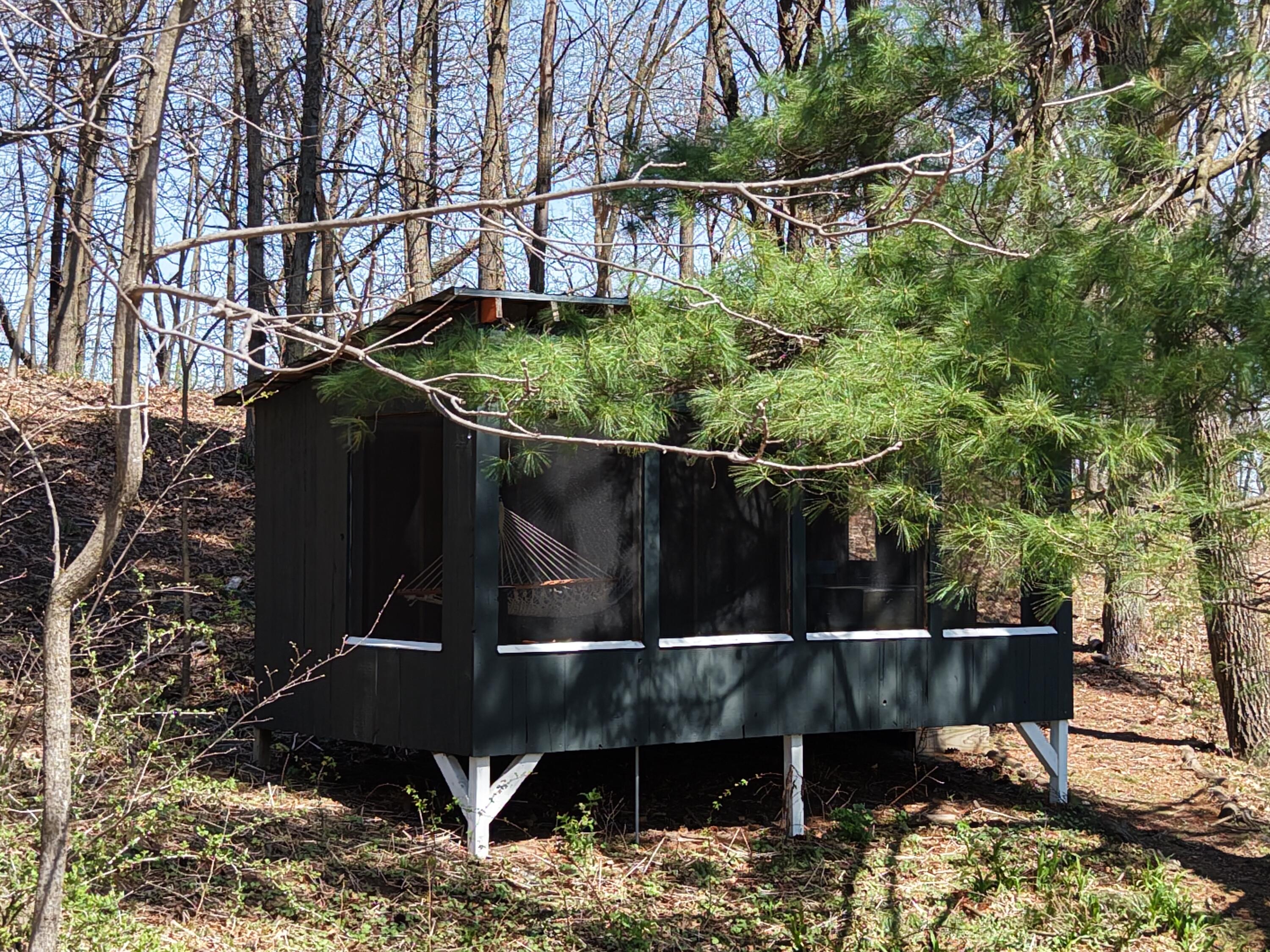 924 Defreese Street Viroqua, WI 54665 - Photo 24 of 47 Forest Screened Deck (WiFi Reaches)