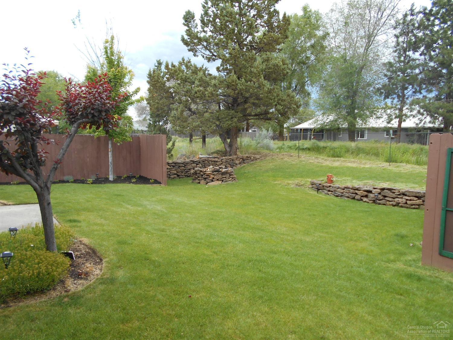 350 Southwest 28th Street Redmond, OR 97756 - Photo 12 of 24 Additional Photo