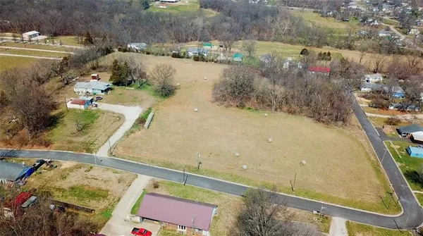 $75,000 | Highland Street, Carrollton, MO 64633