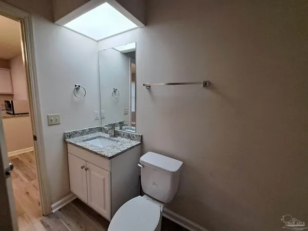 $1,325 | 2301 West Michigan Avenue, Unit 21, Pensacola, FL 32526