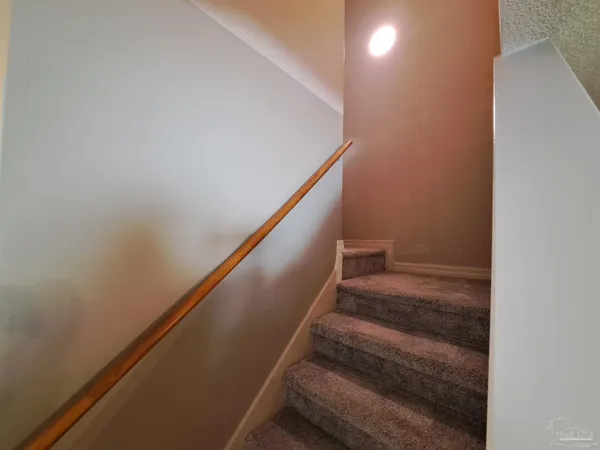 $1,325 | 2301 West Michigan Avenue, Unit 21, Pensacola, FL 32526