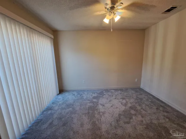 $1,325 | 2301 West Michigan Avenue, Unit 21, Pensacola, FL 32526