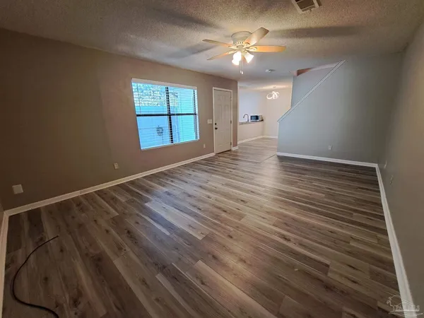 $1,325 | 2301 West Michigan Avenue, Unit 21, Pensacola, FL 32526