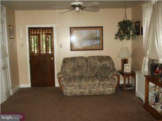 272 Berlin Road Clementon, NJ 08021 - Photo 3 of 6