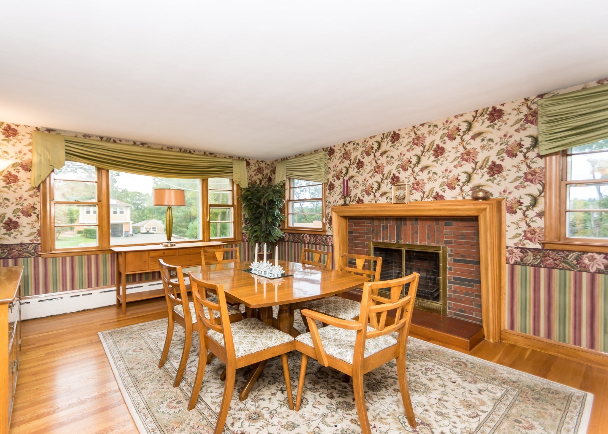 1785 Trapelo Road Waltham, MA 02451 - Photo 10 of 29 Gallery Image 10