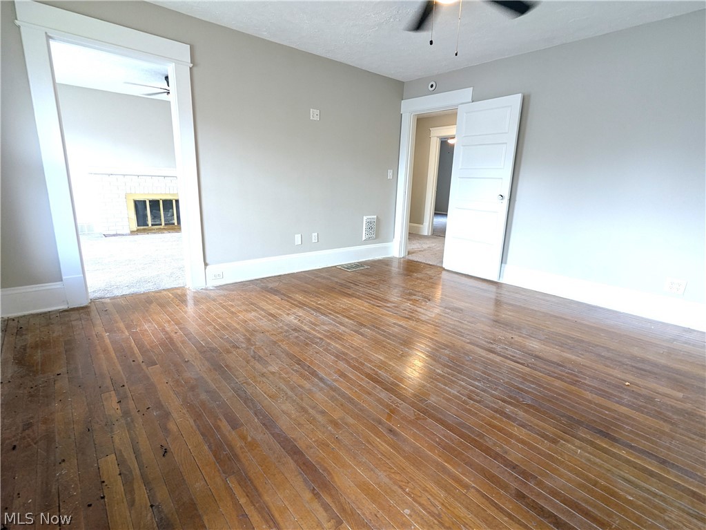 1462 Felton Road Cleveland, OH 44121 - Photo 8 of 21