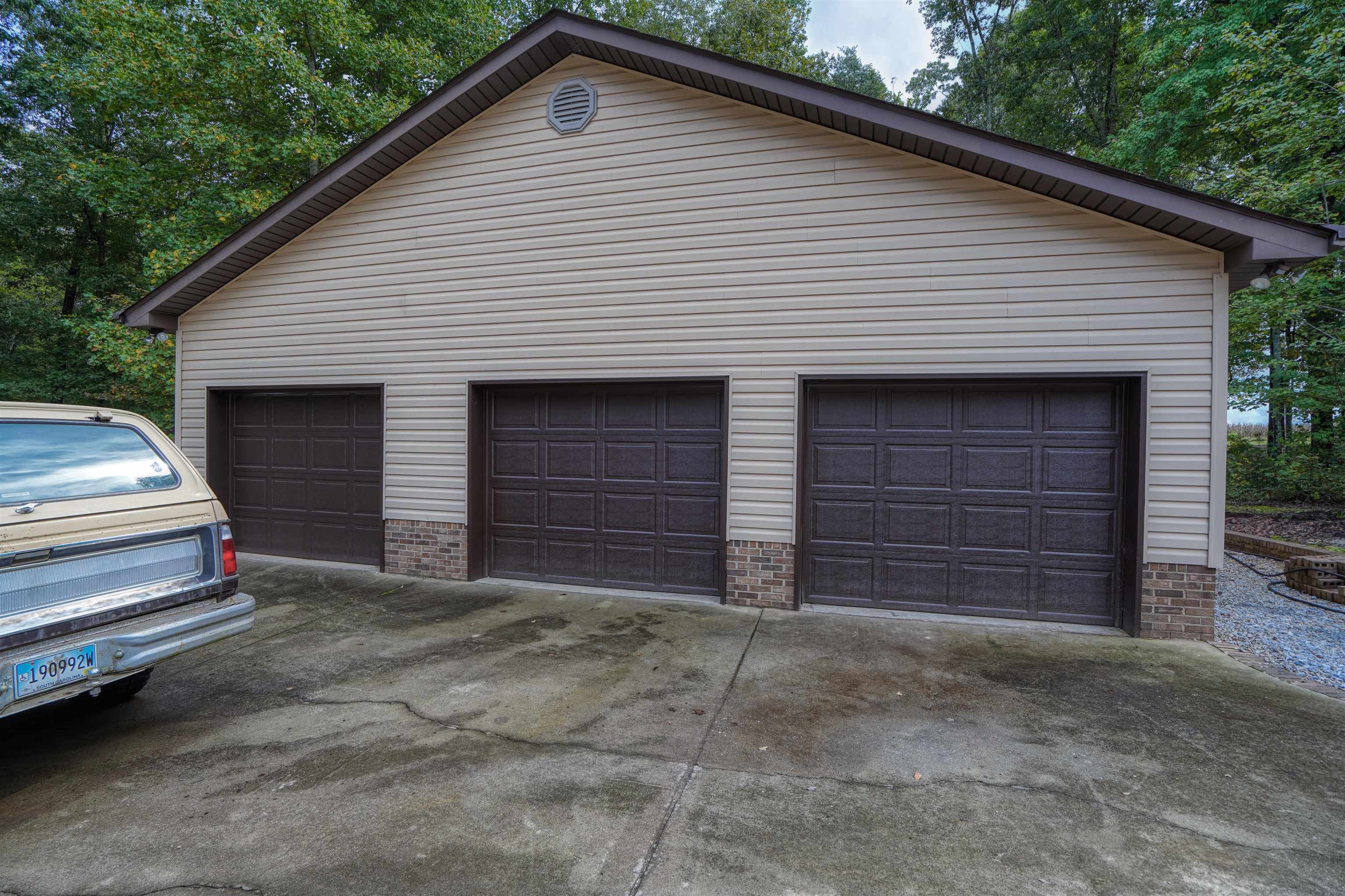 4158 Ridge Road Greer, SC 29651 - Photo 32 of 36