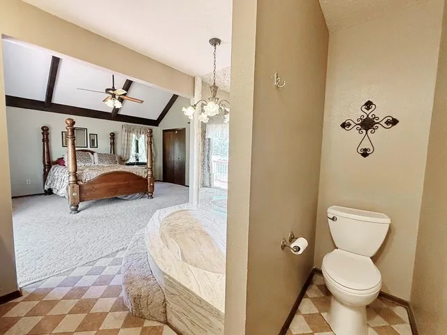 $350,000 | 3185 East 336 Road, El Dorado Springs, MO 64744