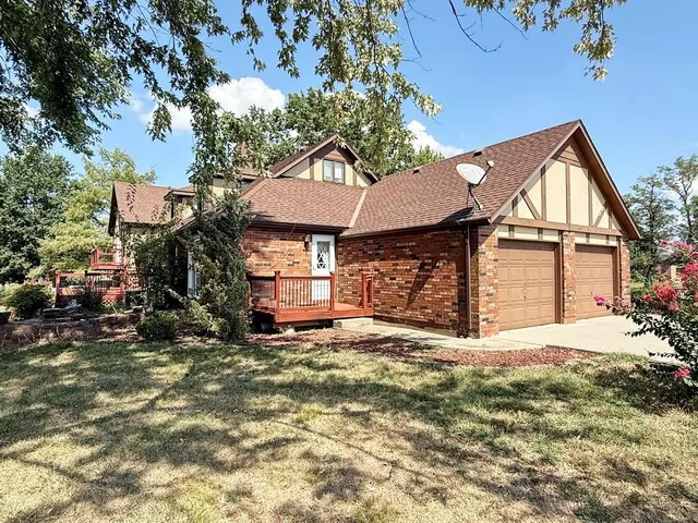 $350,000 | 3185 East 336 Road, El Dorado Springs, MO 64744