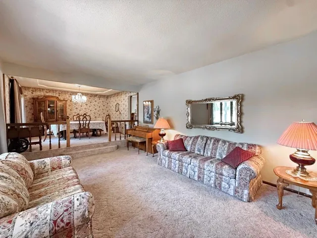 $350,000 | 3185 East 336 Road, El Dorado Springs, MO 64744