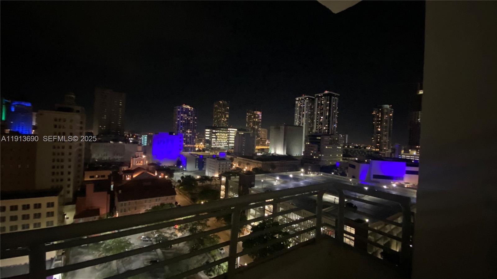 133 Northeast 2nd Avenue, Unit 1519 Miami, FL 33132 - Photo 25 of 41