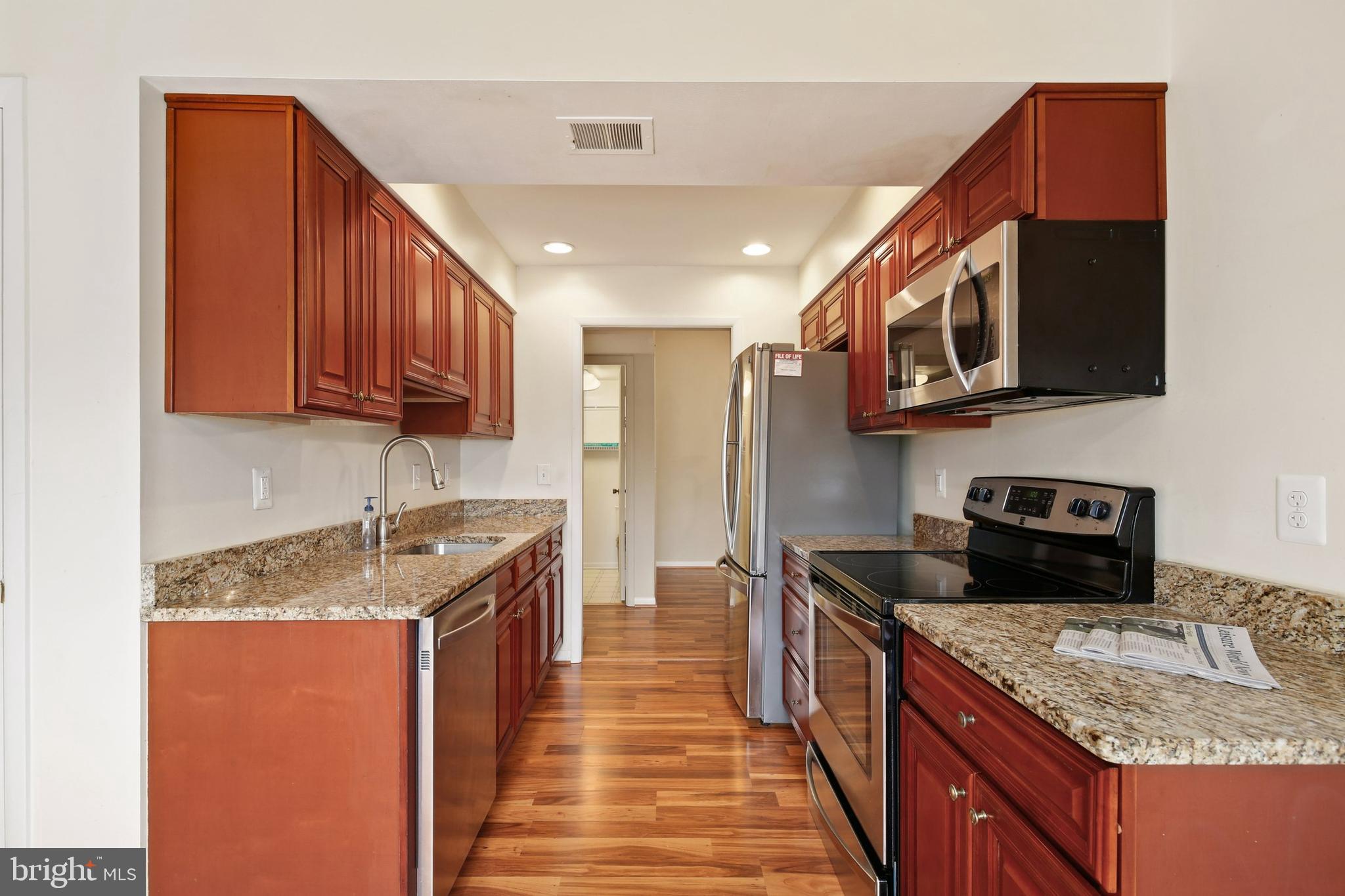 15201 Elkridge Way, Unit 933H Silver Spring, MD 20906 - Photo 11 of 41