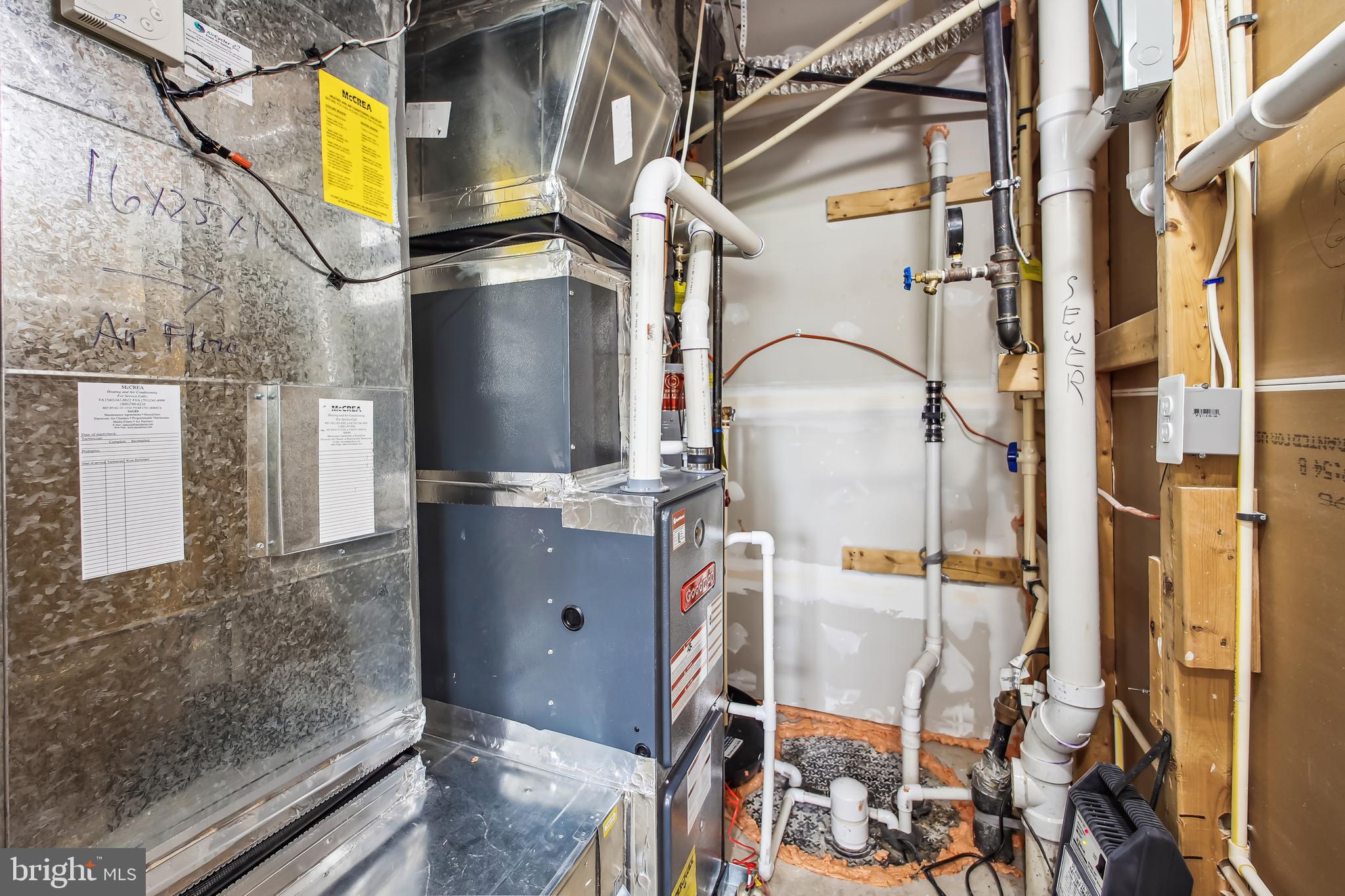 7941 Silver Oak Road Hanover, MD 21076 - Photo 39 of 56 UTILITY ROOM W/ BATTERY-BACK UP SUMP PUMP