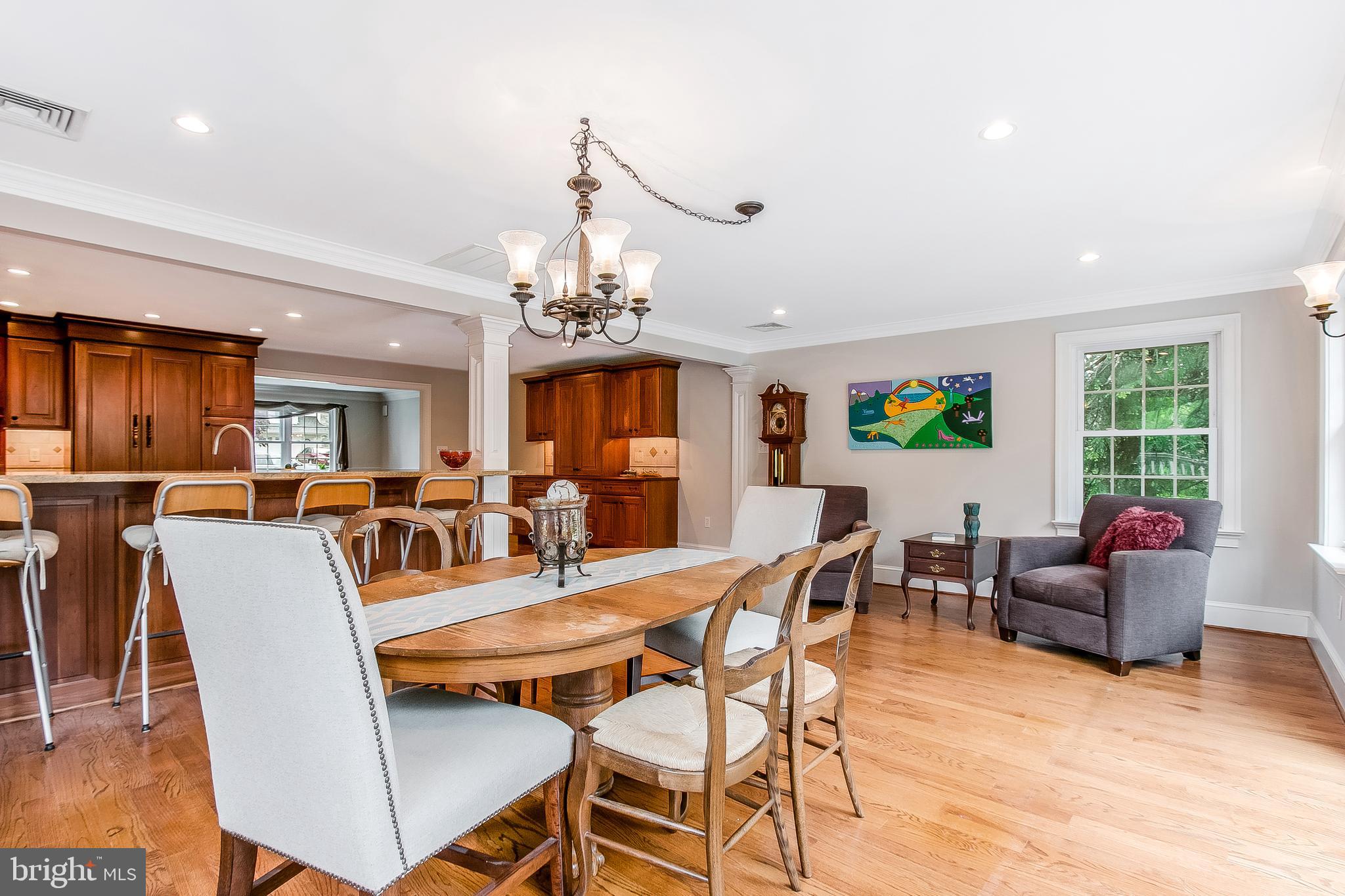 610 Howard Road West Chester, PA 19380 - Photo 18 of 40 Dining area with sitting space