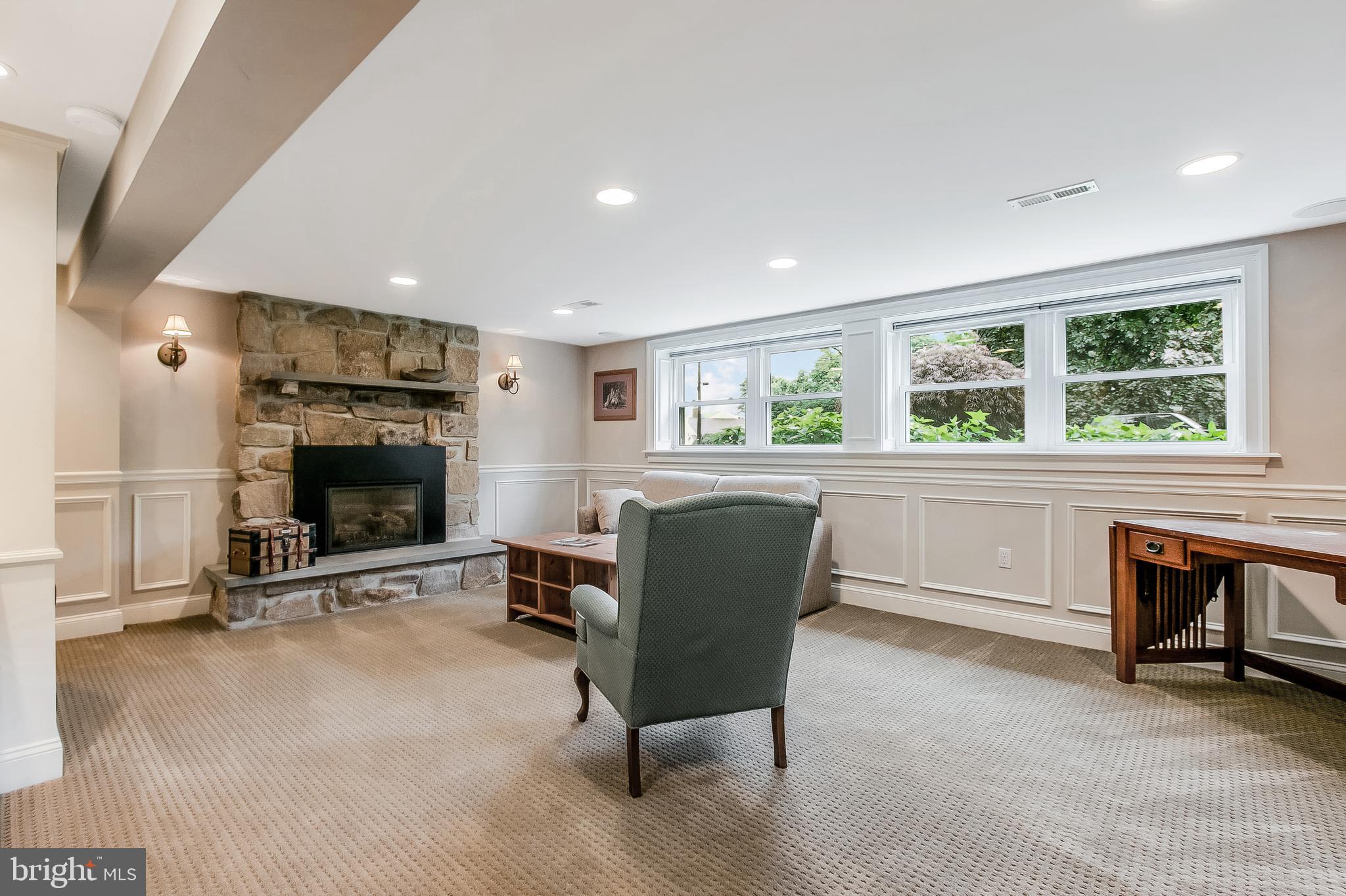 610 Howard Road West Chester, PA 19380 - Photo 19 of 40 Family room