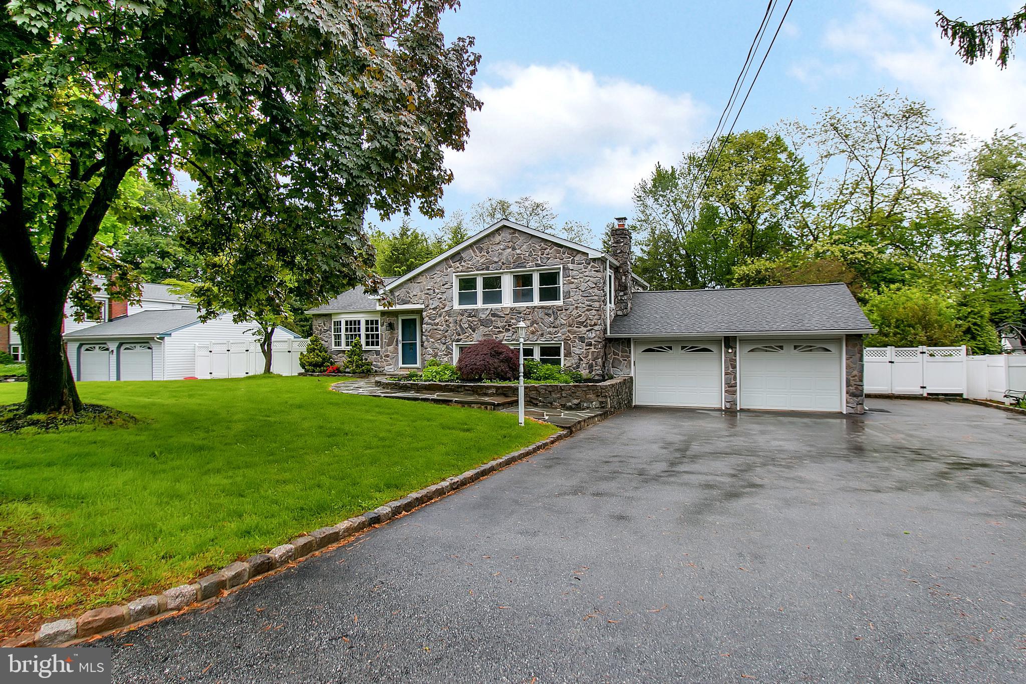 610 Howard Road West Chester, PA 19380 - Photo 4 of 40 Exterior front