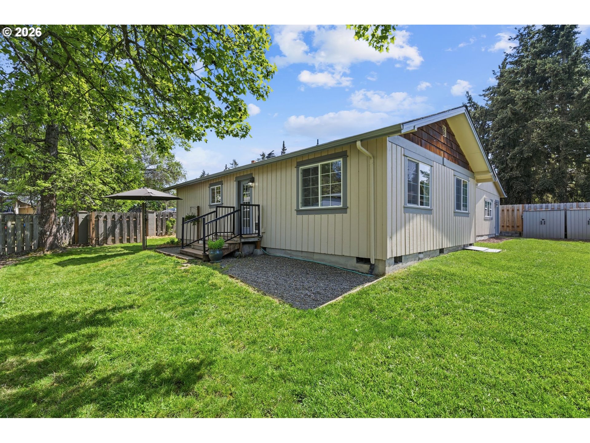 6995 Southwest 195th Avenue Beaverton, OR 97007 - Photo 35 of 44