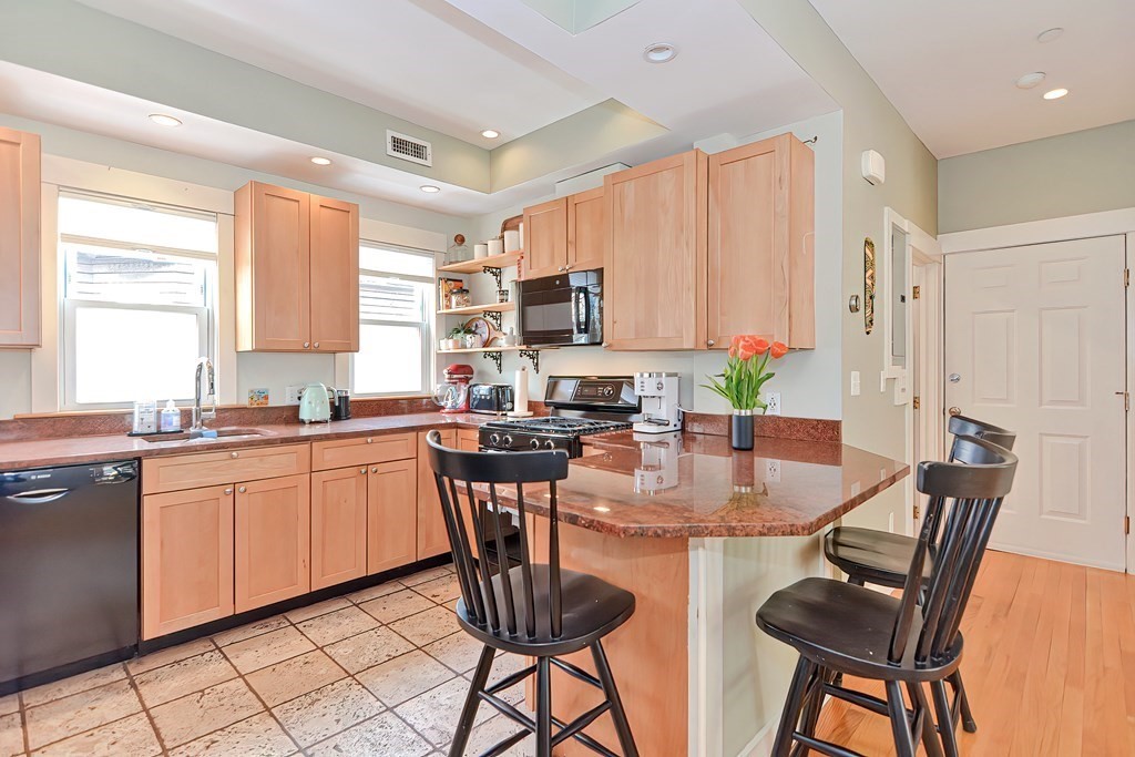 28 Holyoke Road, Unit 2 Somerville, MA 02144 - Photo 5 of 18 Gallery Image 5