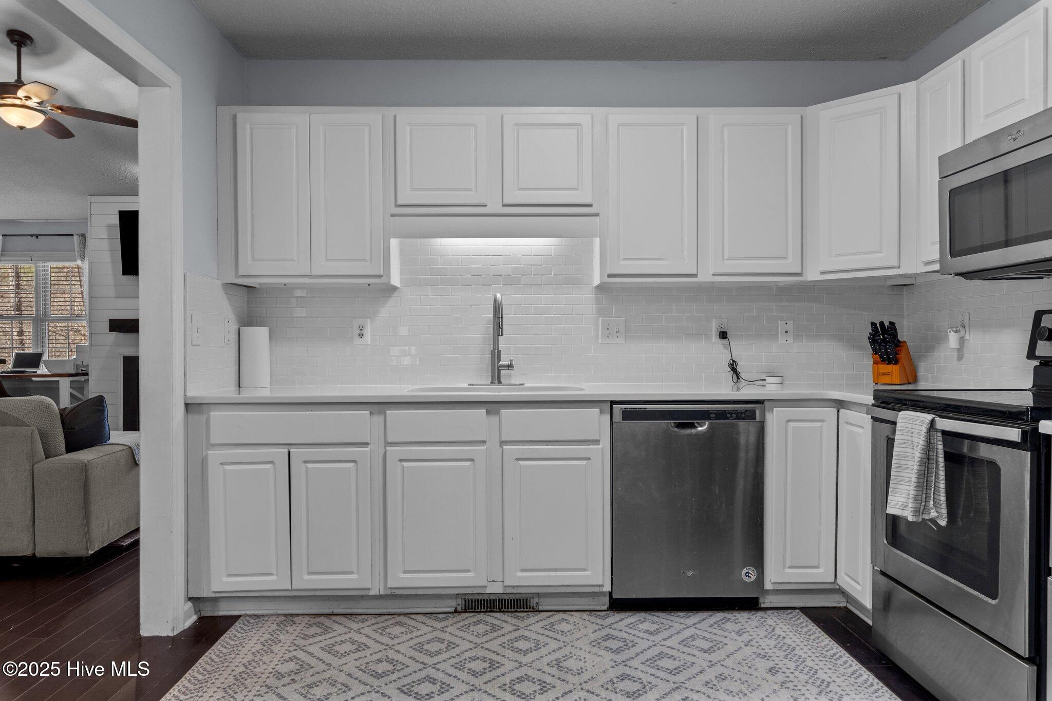 460 Sandhills Circle Pinehurst, NC 28374 - Photo 19 of 37 23-web-or-mls-707A2585