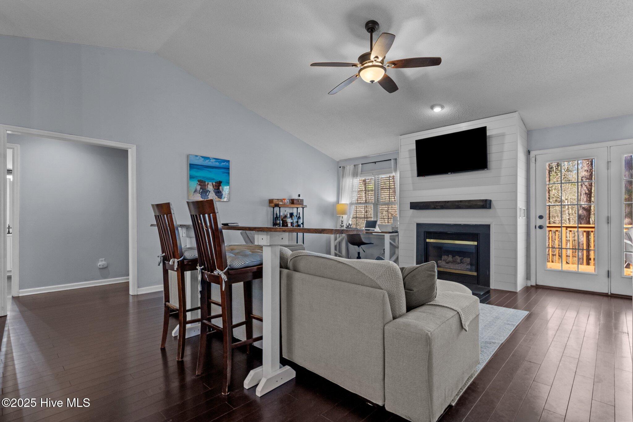 460 Sandhills Circle Pinehurst, NC 28374 - Photo 20 of 37 24-web-or-mls-707A2588