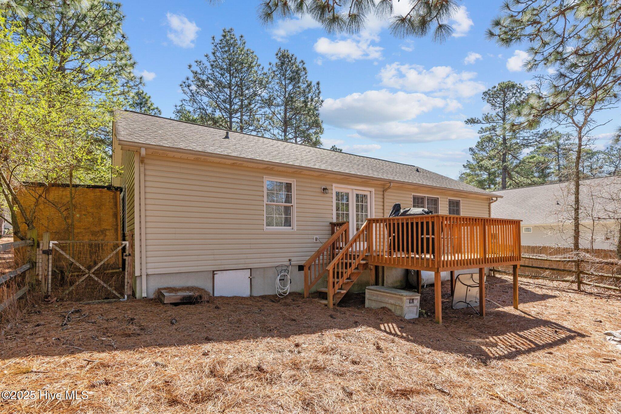 460 Sandhills Circle Pinehurst, NC 28374 - Photo 32 of 37 37-web-or-mls-707A2616