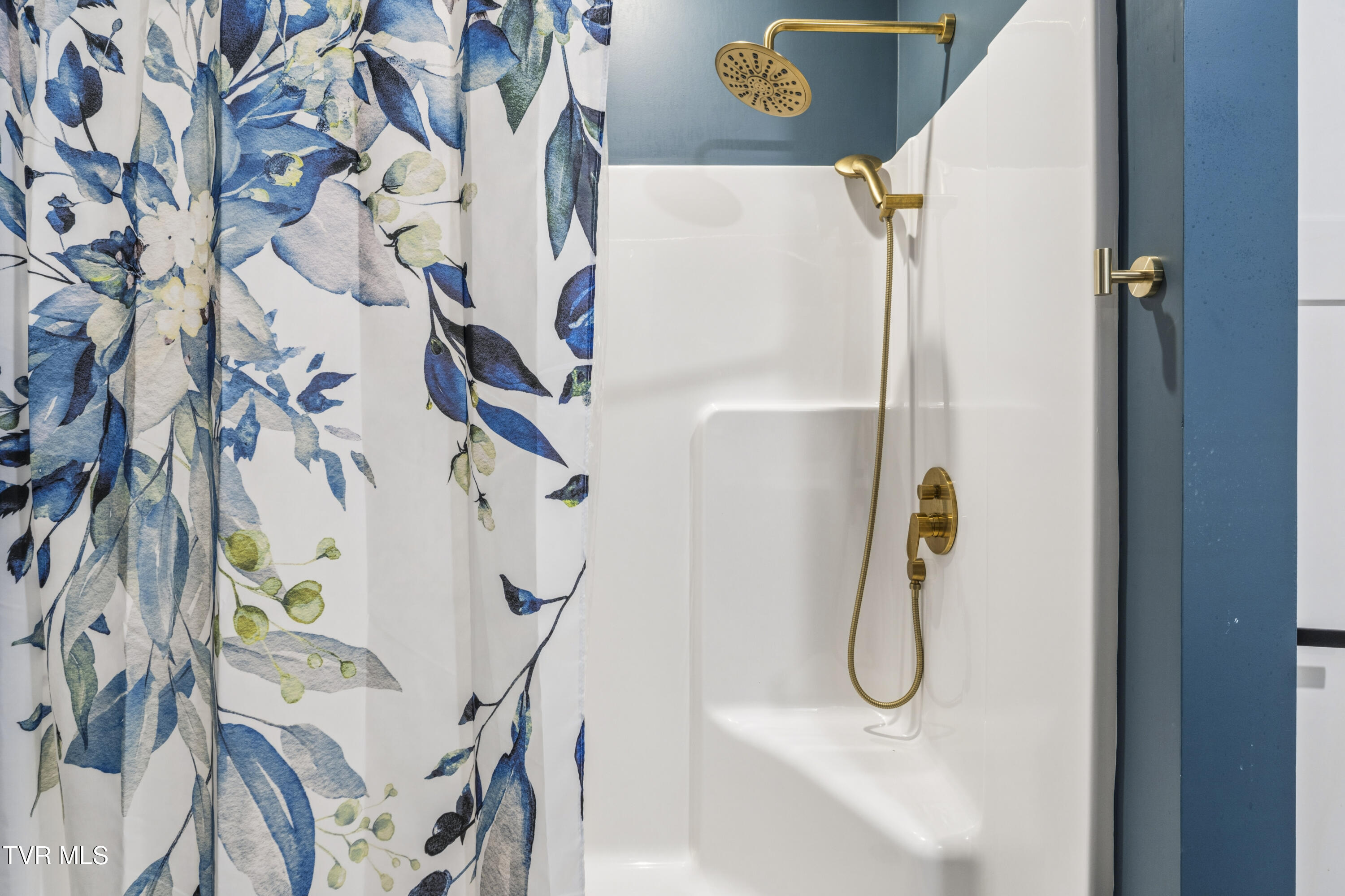 143 Stage Road Jonesborough, TN 37659 - Photo 39 of 48 Basement Bathroom