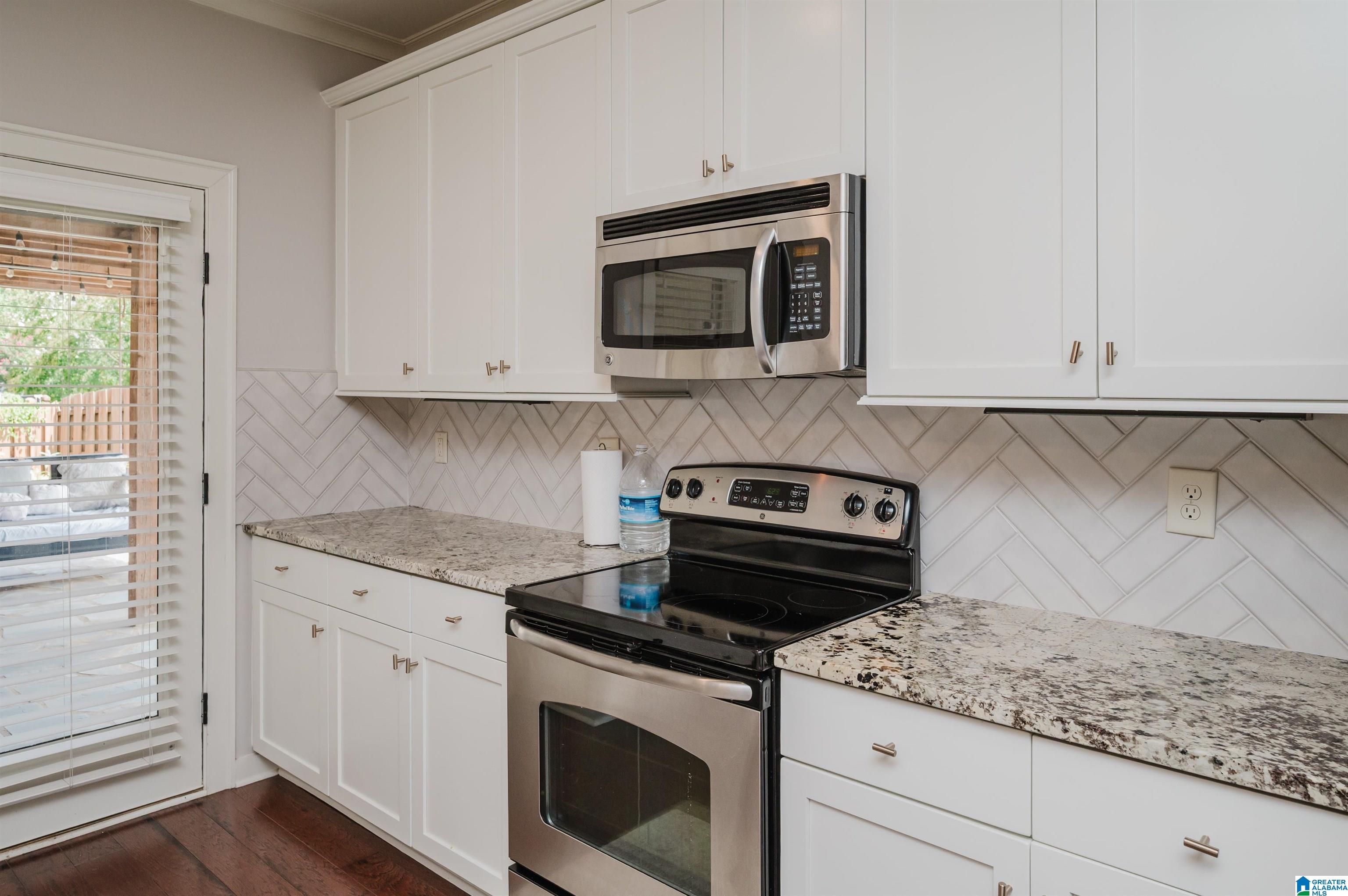 1586 Chace Way Birmingham, AL 35244 - Photo 15 of 40