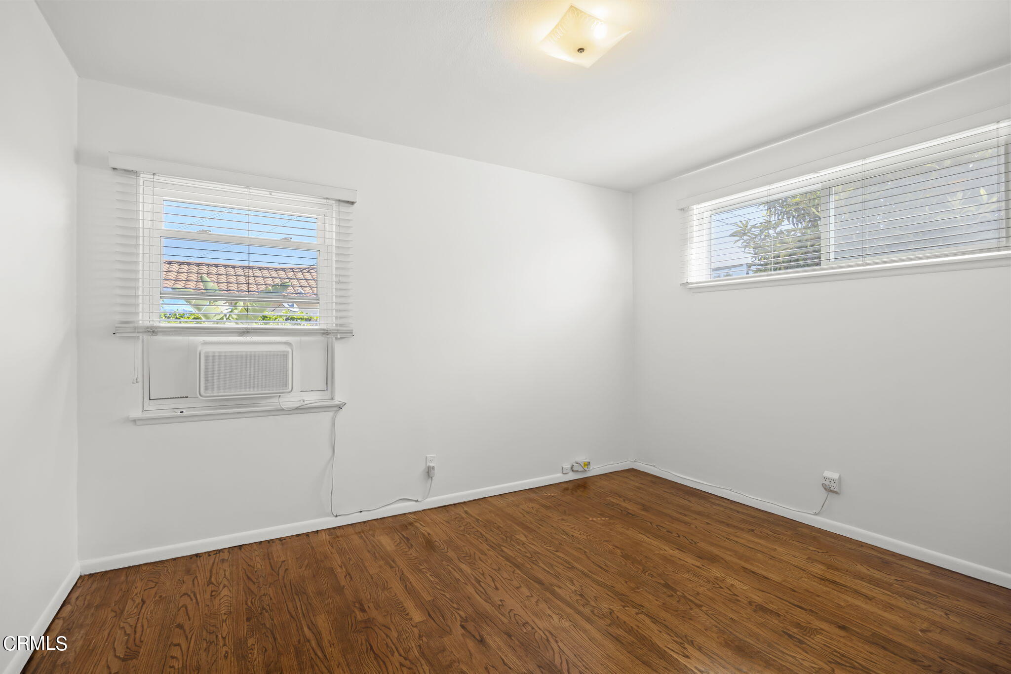 237 Brucker Road West Oxnard, CA 93033 - Photo 19 of 29 an empty room with a window