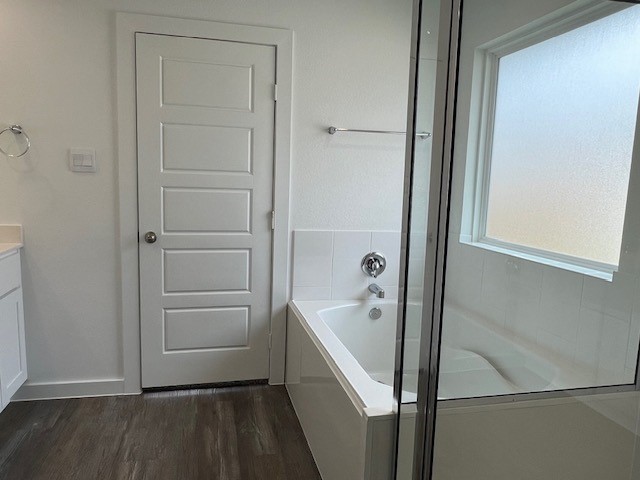 1006 Perezia Court Rosharon, TX 77583 - Photo 12 of 21 Garden tub and separate shower