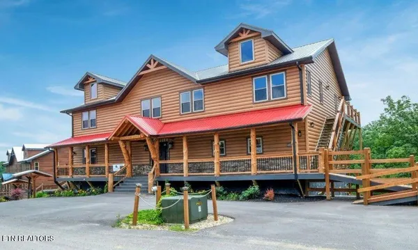 $6,800,000 | 1485-1481 Sleepy Valley Lane, Sevierville, TN 37876