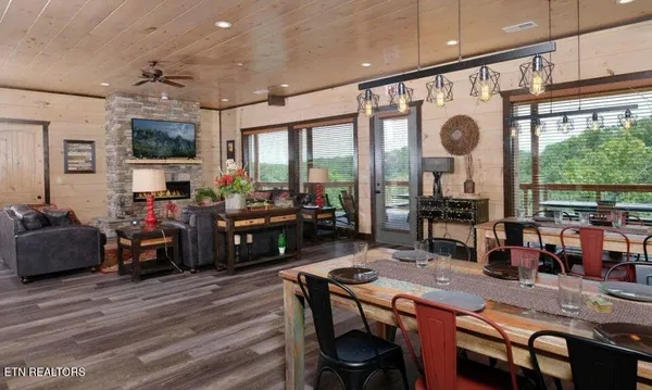 $6,800,000 | 1485-1481 Sleepy Valley Lane, Sevierville, TN 37876
