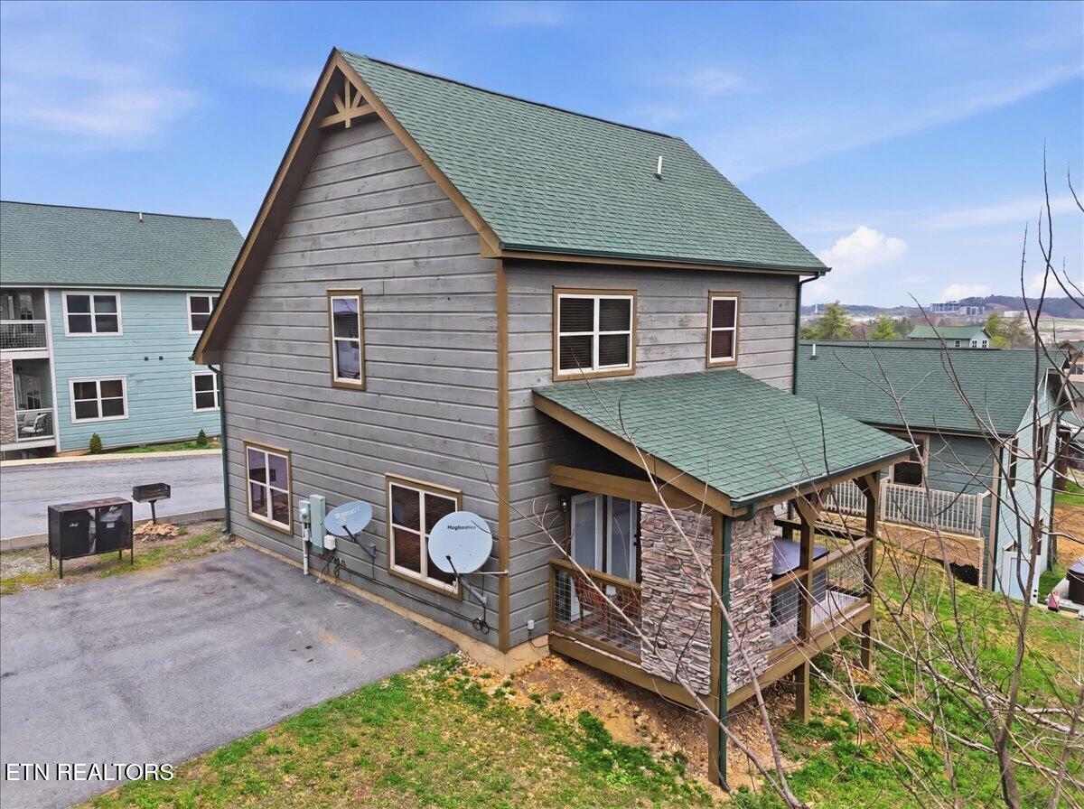 850 Osprey Way Pigeon Forge, TN 37863 - Photo 4 of 29 Back View