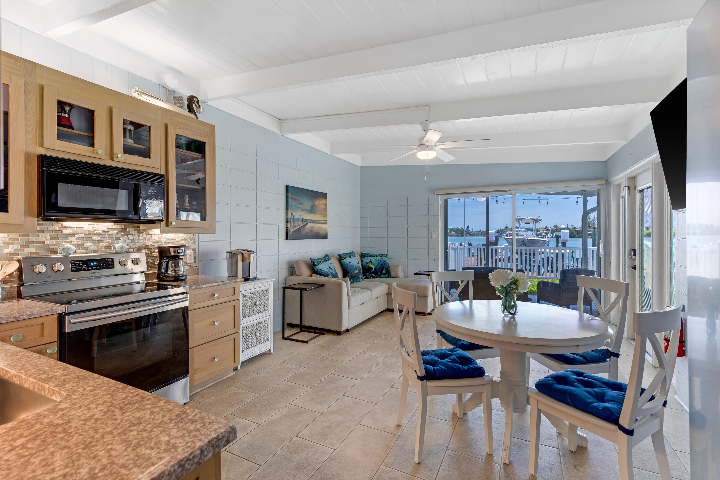 33 Sadowski Key Key Colony Beach, FL 33051 - Photo 4 of 30 4