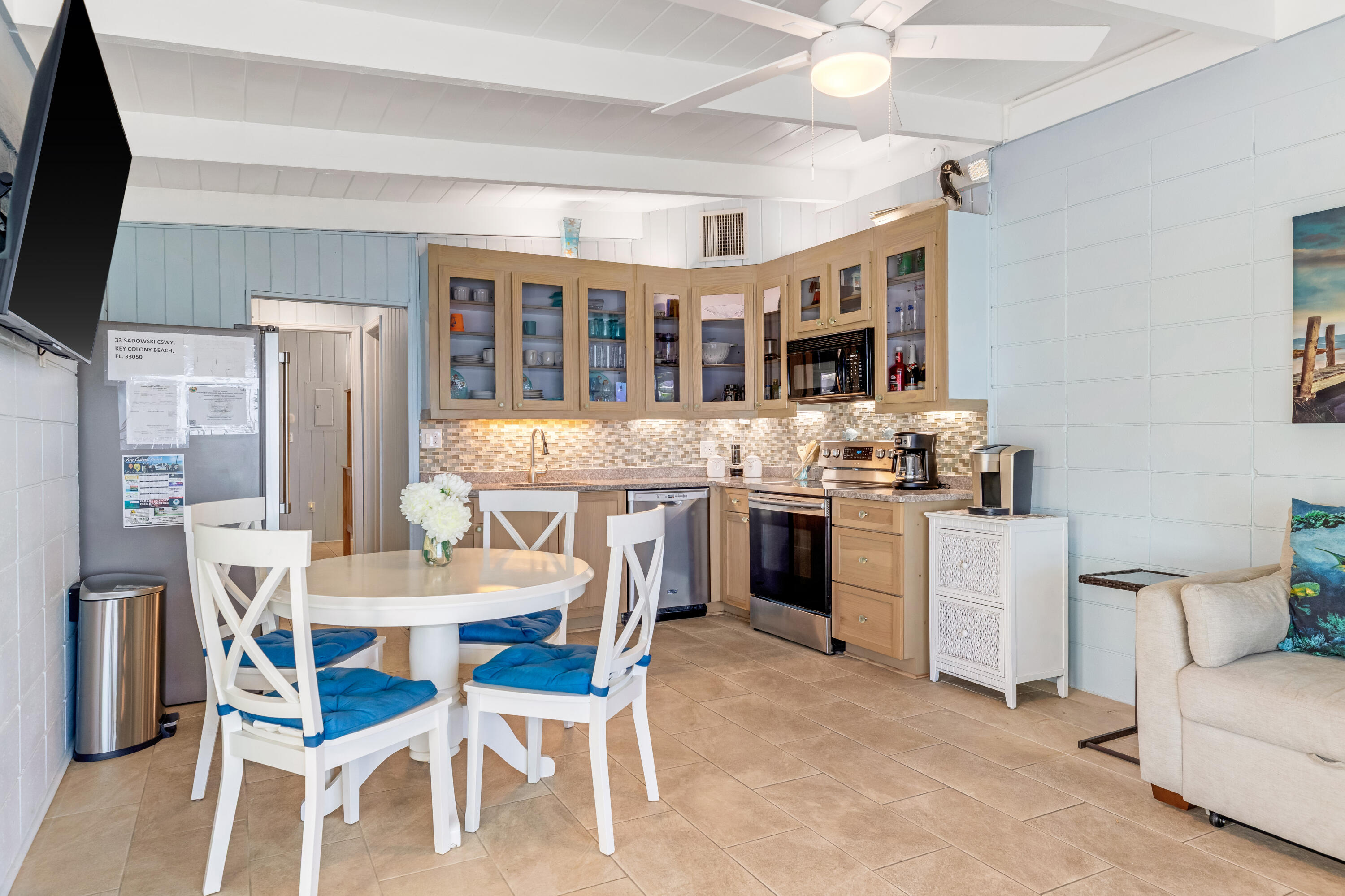 33 Sadowski Key Key Colony Beach, FL 33051 - Photo 6 of 30 6