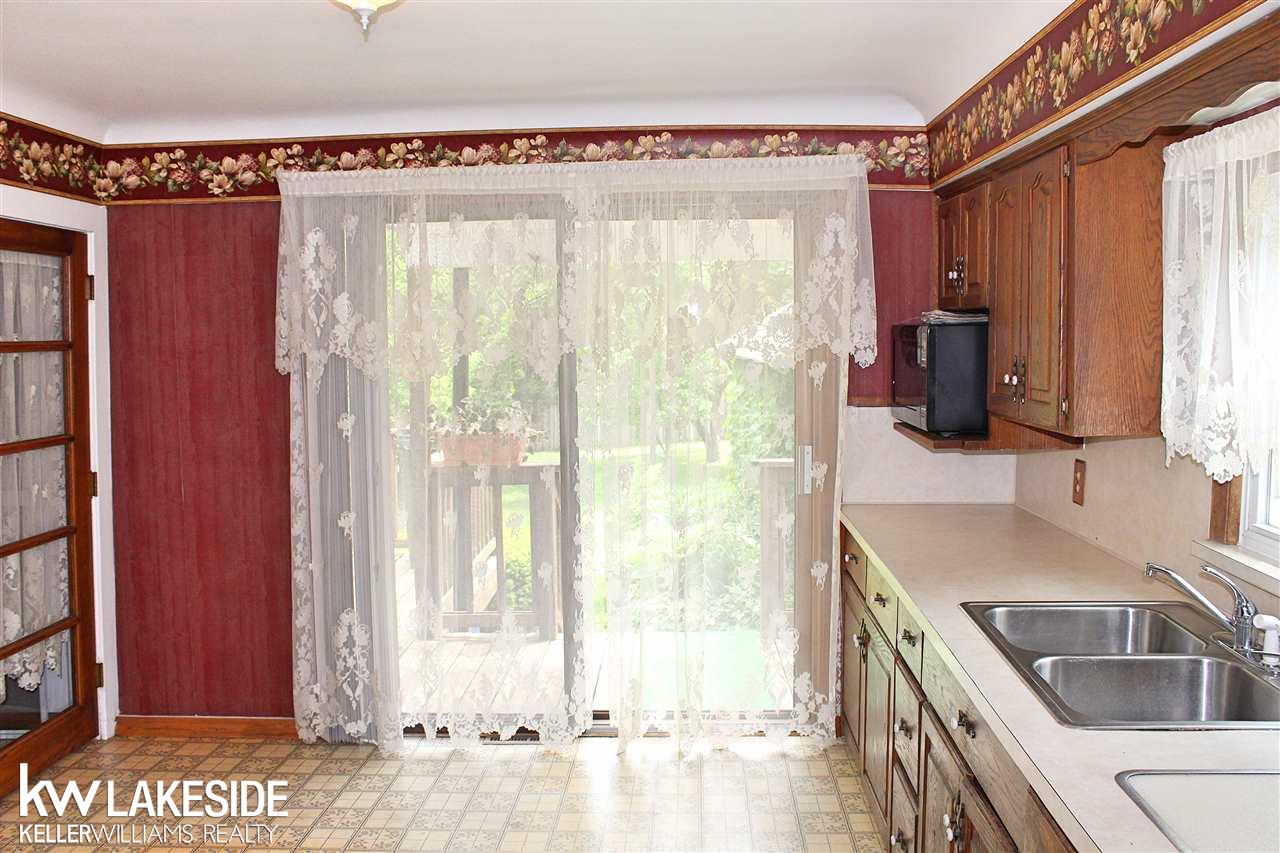 323 Woodward Avenue Rochester, MI 48307 - Photo 13 of 28