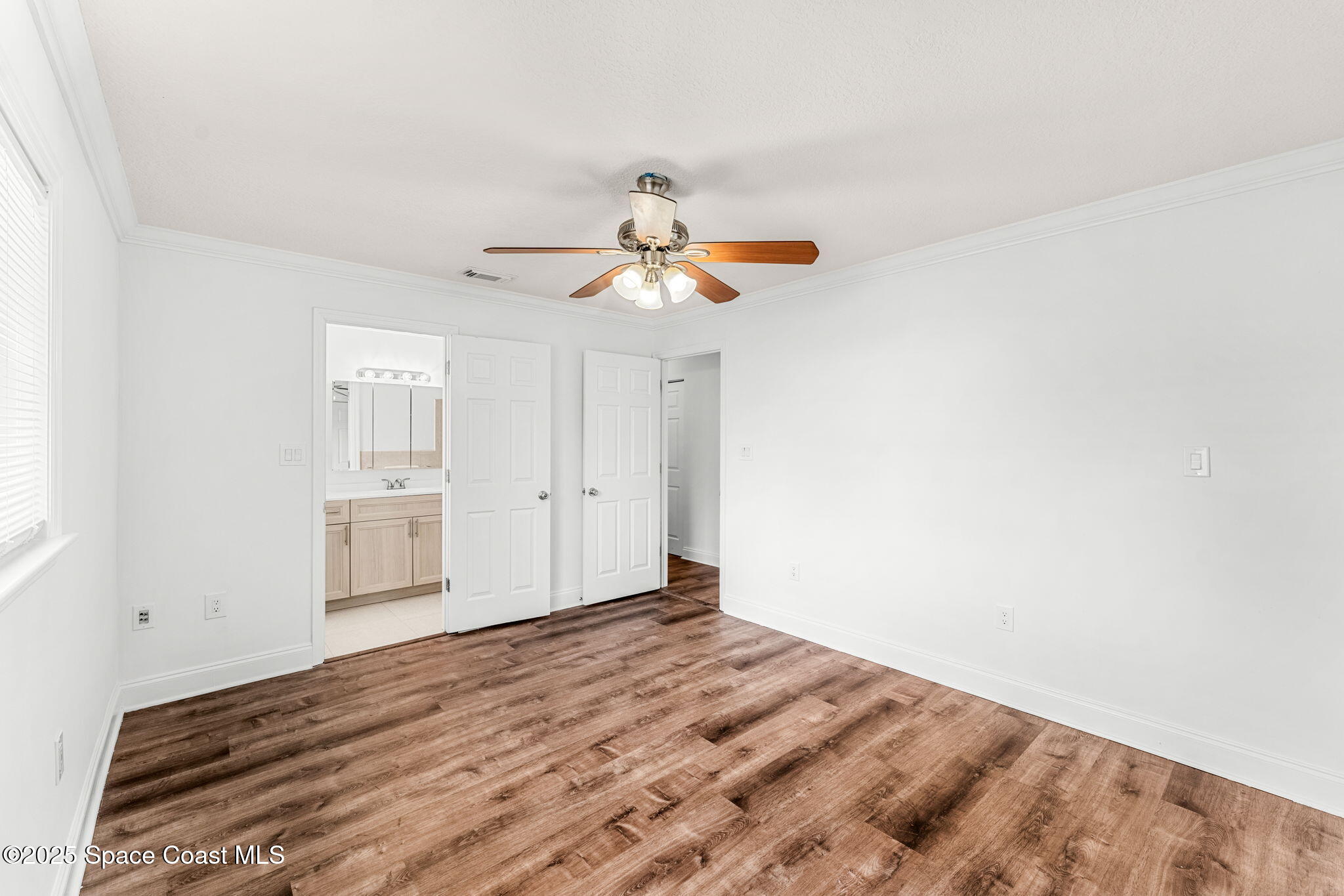 925 Bell Street Melbourne, FL 32935 - Photo 13 of 29 26-web-or-mls-DSC03322-HDR