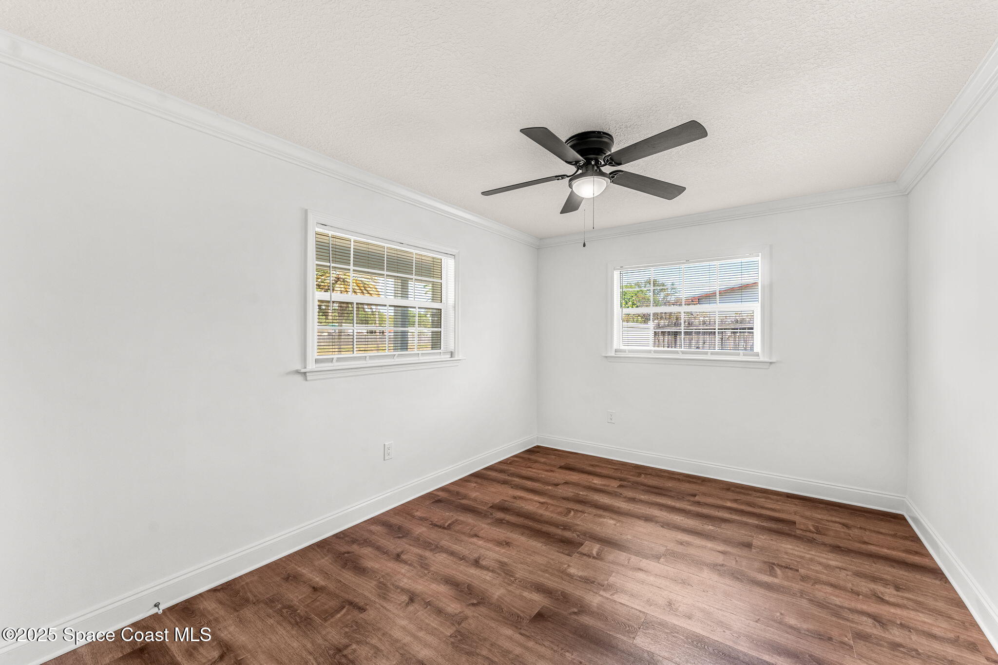 925 Bell Street Melbourne, FL 32935 - Photo 16 of 29 23-web-or-mls-DSC03307-HDR