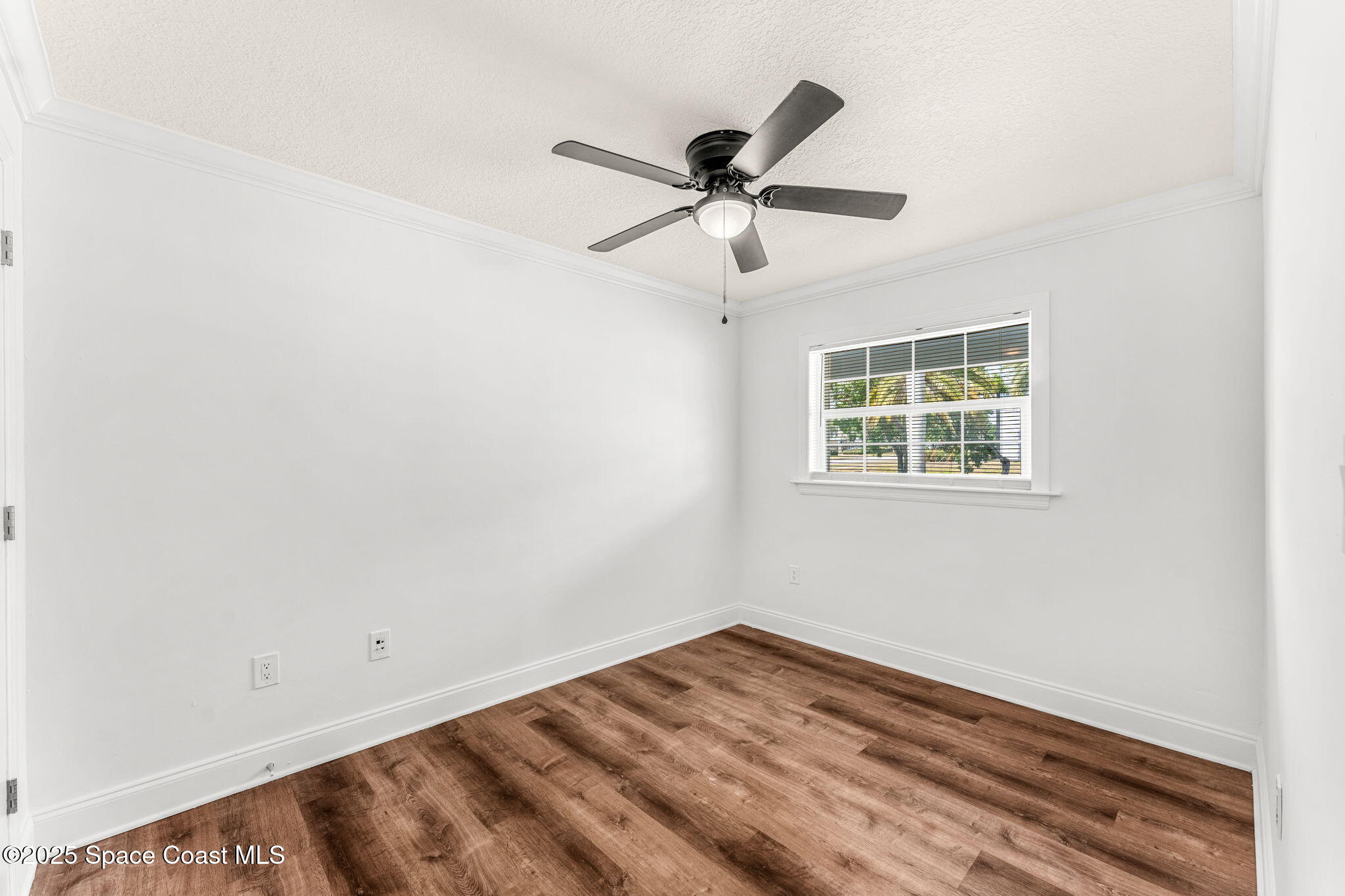925 Bell Street Melbourne, FL 32935 - Photo 17 of 29 22-web-or-mls-DSC03302-HDR