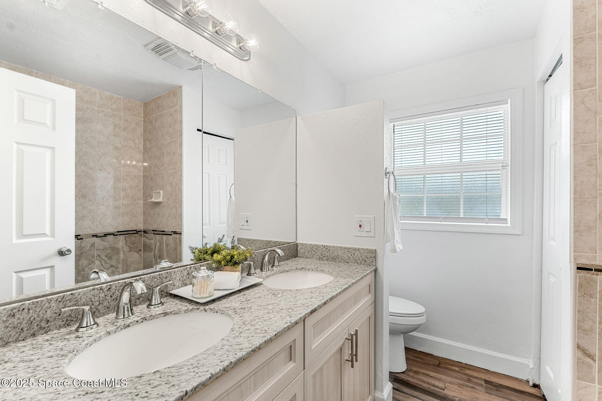 925 Bell Street Melbourne, FL 32935 - Photo 20 of 29 29-web-or-mls-DSC03337-HDR